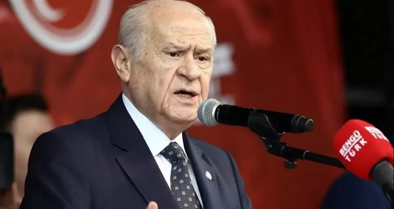 bahceli trc diye haykiriyor ama erdogan duymuyor ZF2GHliM
