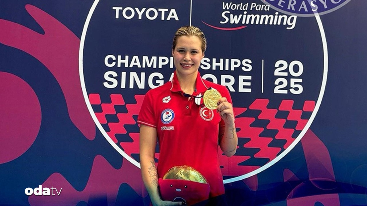 defne kurt 5 kez dunya sampiyonu oldu siWurDQ6