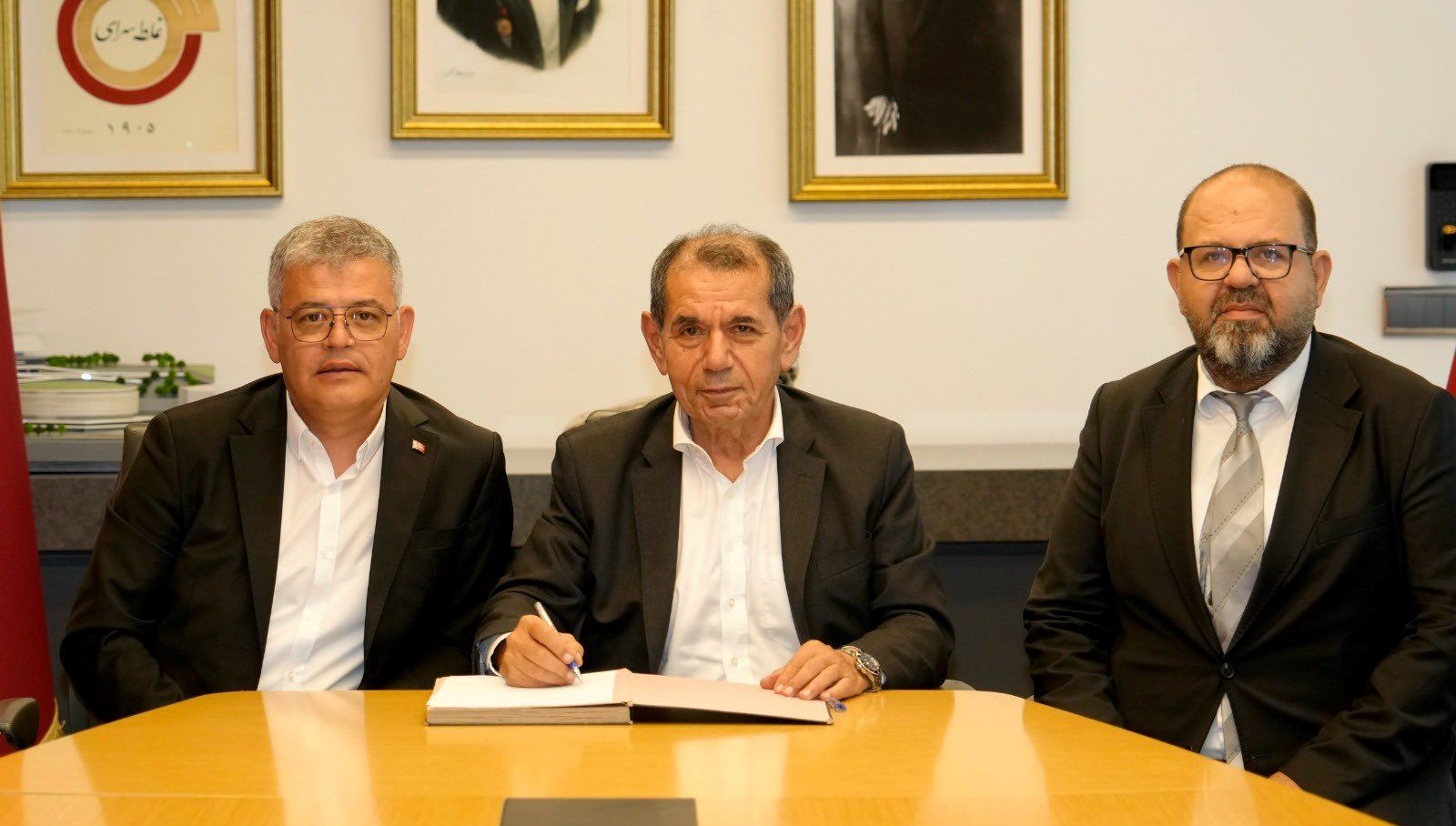 galatasaraydan yeni anlasma S8tGwMyt