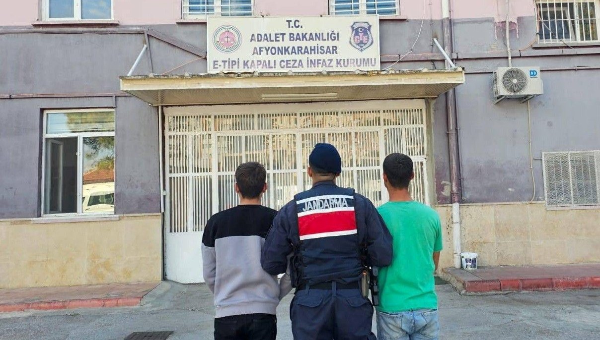 afyonda uyusturucu operasyonu 2 tutuklama 212cUIvp