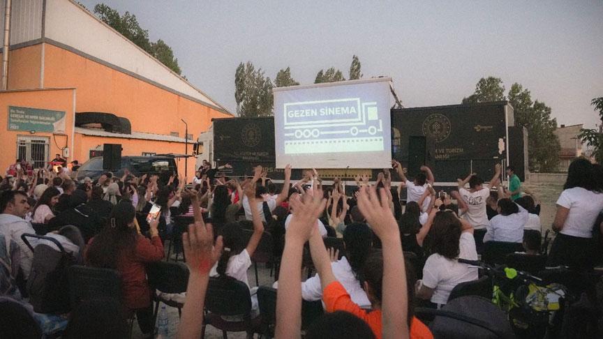 bir anadolu senligi bereketi 5 sehirde 898 bin 608 kisi sanatla bulustu 3Lri2n9D