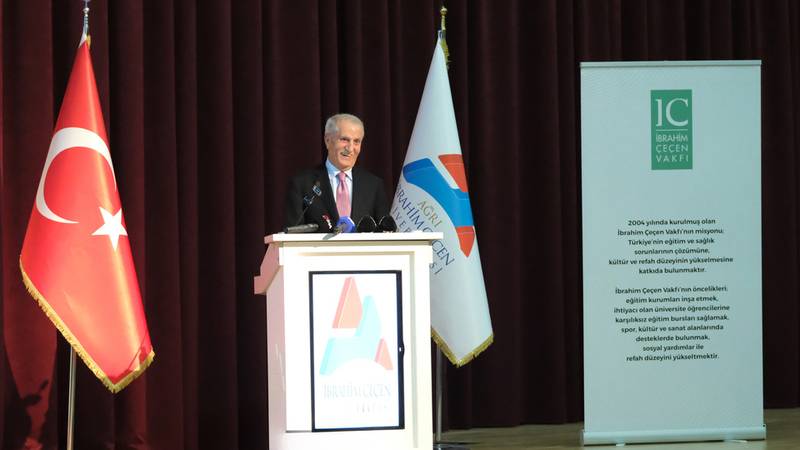 ibrahim cecen dogubayazit benim ata topragim egitimle ekonomik ve sosyal kalkinmaya katki sunacagiz sLKV6yts.jpeg