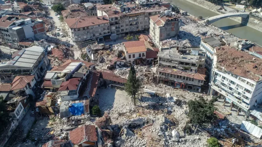 Göçemen 2 Apartmanı Davası: Bilirkişi Raporu İçin Bekleyiş Devam Ediyor