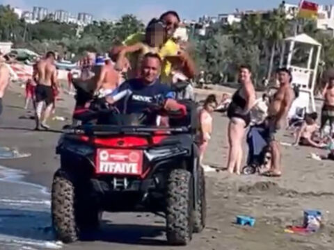 Denizde kayboldugu zannedilen cocuk karada bulundu AQmgZ8eO